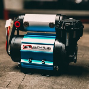 Air Compressor Single Motor Onboard 12V Air Compressor Single Motor Onboard 12V