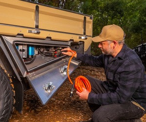 Air Compressor Twin Motor Onboard 12V Air Compressor Twin Motor Onboard 12V