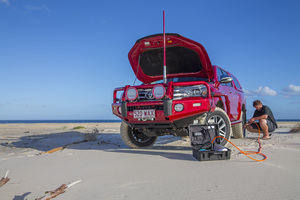 Air Compressor Twin Motor Portable 12V Air Compressor Twin Motor Portable 12V